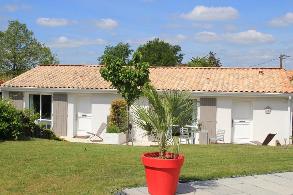 Le Temps Des Hotes Vertou Exterior foto